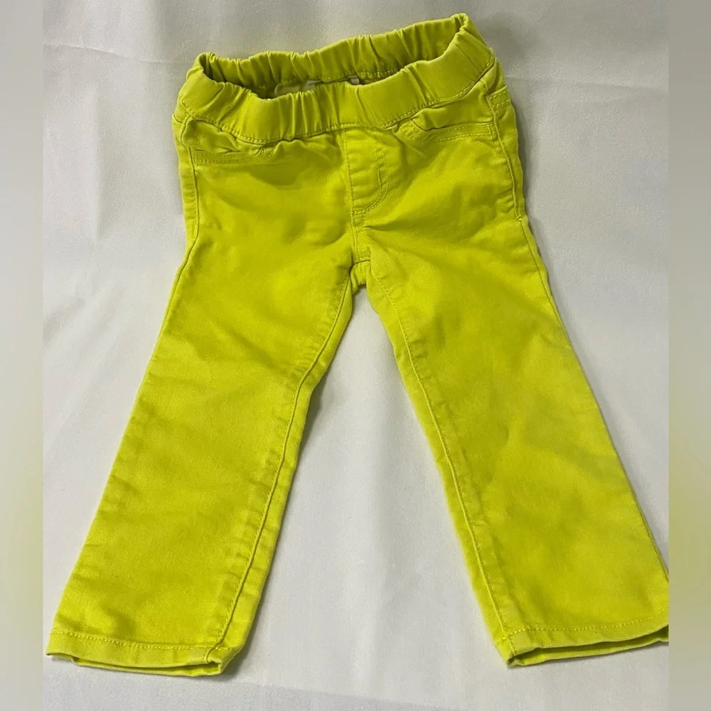 Crazy 8 Dark Turquoise Green Heart Top with Matching Yellow-Green Pants Size 2T